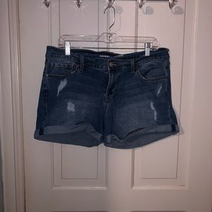 Old Navy Distressed Boyfriend Denim Shorts Size 12